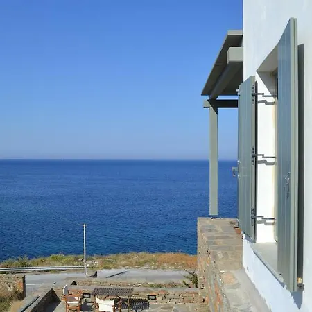 Sea Shelter Koundouros